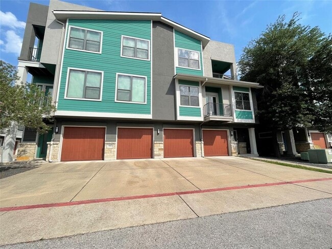 Building Photo - 1412 Lorraine Loop