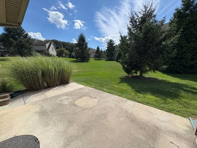 Building Photo - 2 Bedroom 2.5 Bathroom Townhome in Mechani...