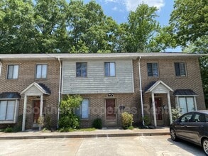 Building Photo - 400 N Steele St