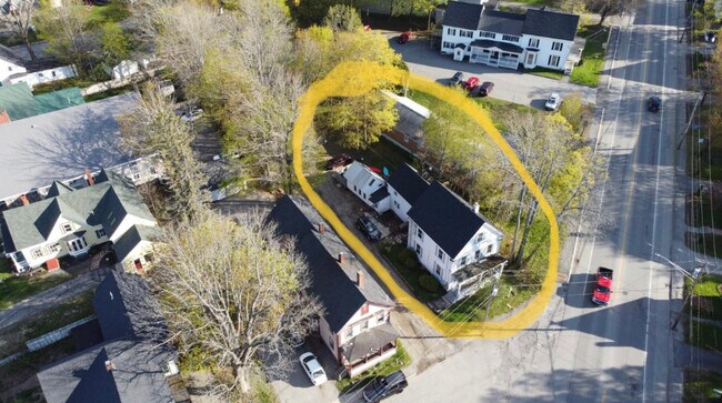 4 Unit Building in the Heart of Gardiner - 124 School St