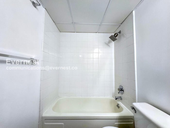 Building Photo - 2225 Buchtel Blvd S