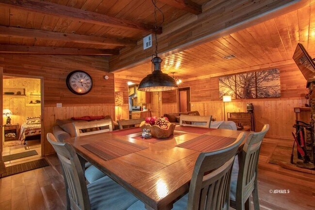 Building Photo - FURNISHED RENTAL FOR LEASE OR SALE