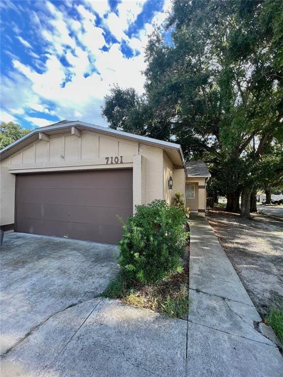 Primary Photo - 7101 Harbor Heights Cir