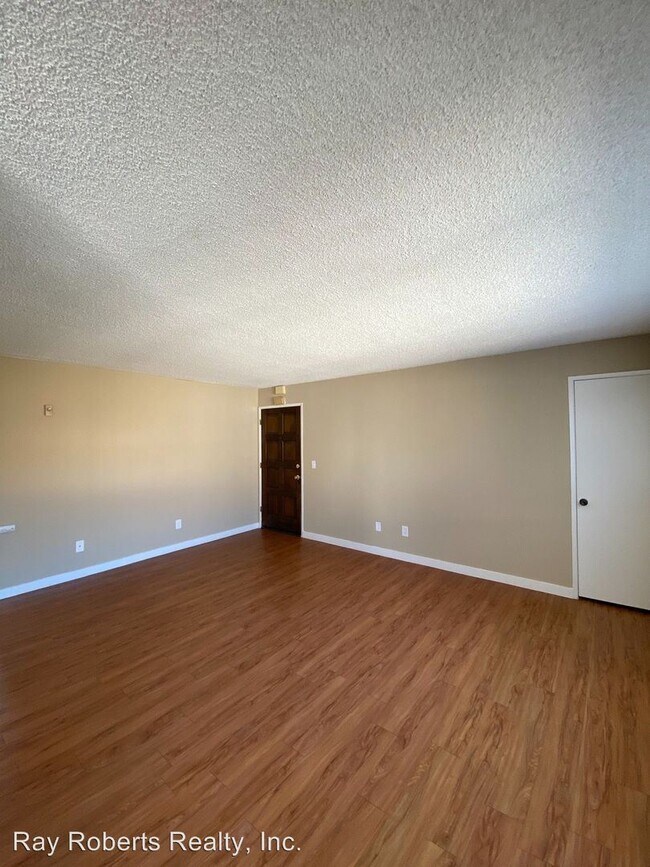Building Photo - 4331 Green Ave