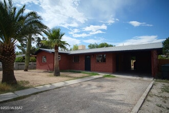 Building Photo - 721 E Joan Pl
