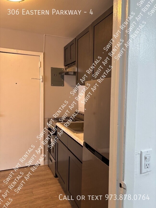Building Photo - 306 Eastern Pkwy