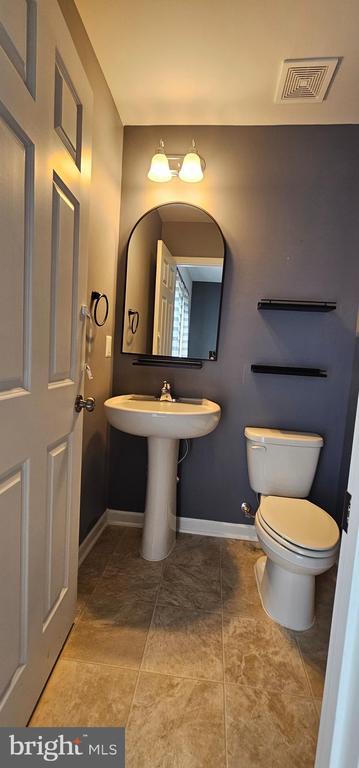 Building Photo - 126 Lindy Wy