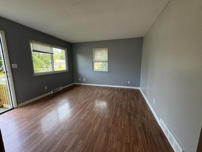 Building Photo - 1382 Bellevue Ave