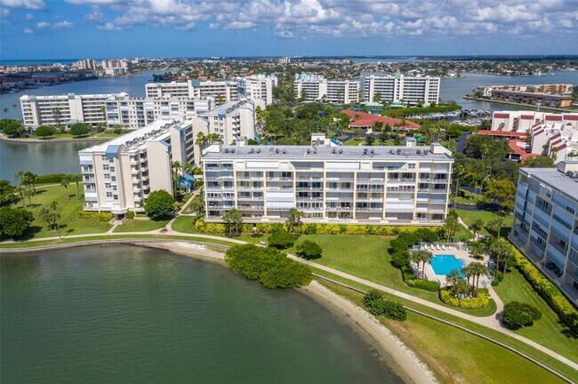 Building Photo - 7882 Sailboat Key Blvd S