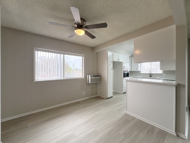 Building Photo - 8622 5th St