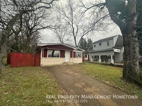 Building Photo - 906 Rector St