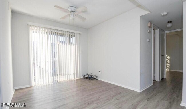 Building Photo - 238 Sawmill Rd