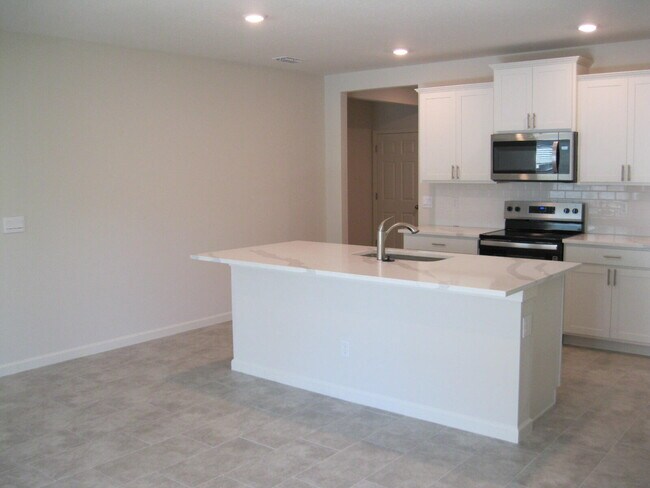 Building Photo - 476 Seafoam Cir