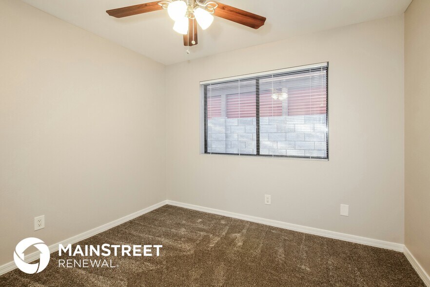 Building Photo - 11635 N 83rd Ave