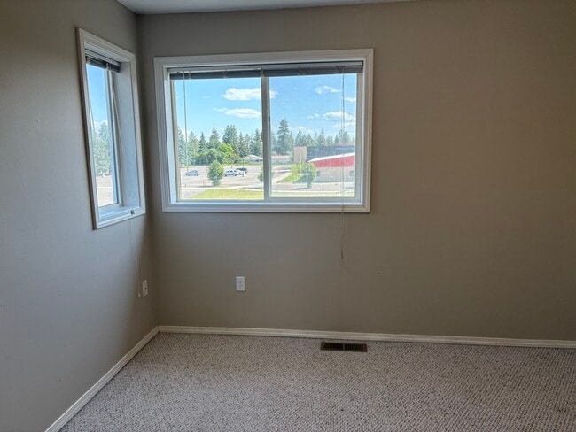 Building Photo - 20 Ruder View Ct
