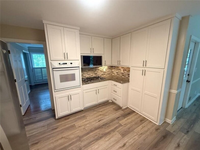 Building Photo - 1150 Falstaff Dr