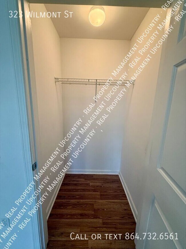 Building Photo - 323 Wilmont St