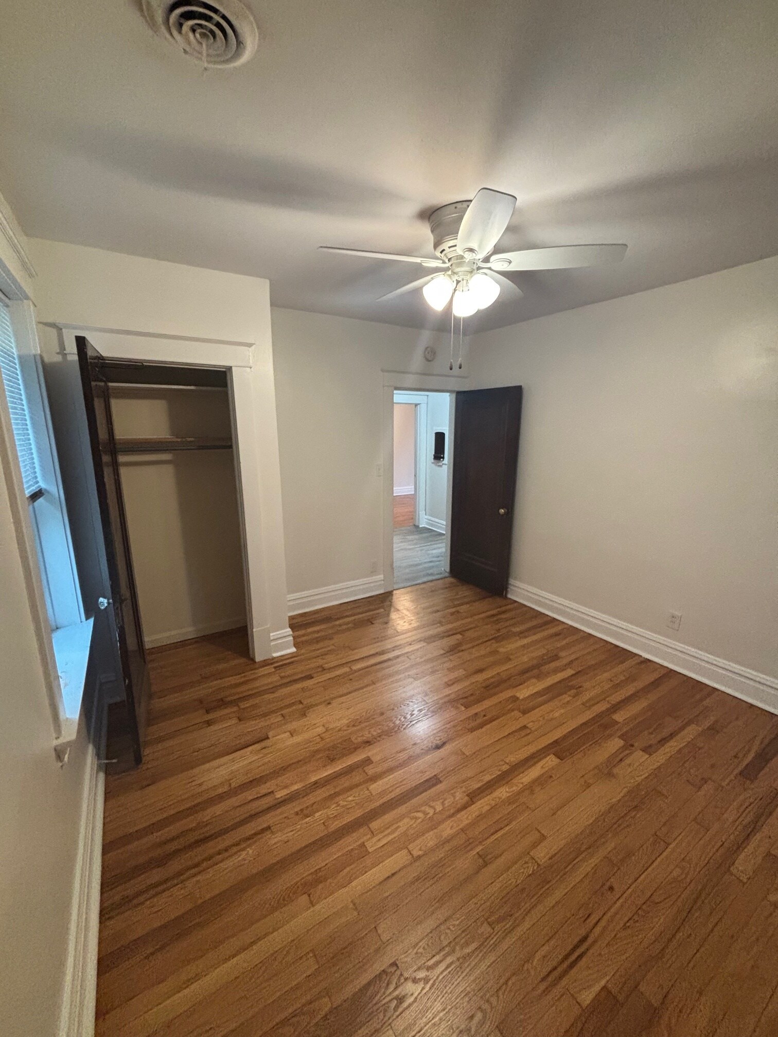 Building Photo - 5054 Winona Ave