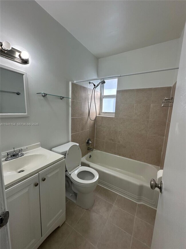 Building Photo - 12101 Griffing Blvd