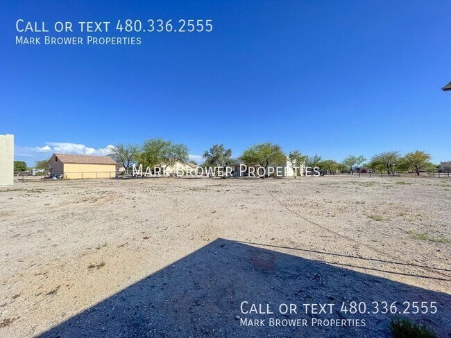 Building Photo - 2458 W Skyline Ln