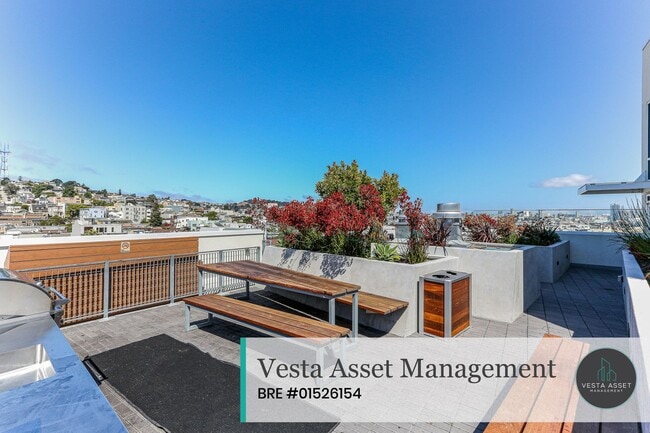 Building Photo - Designer 2-Bedroom in Iconic VIDA Residences