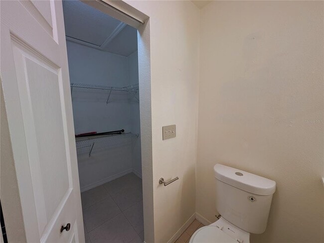 Building Photo - 10536 Windsor Lake Ct