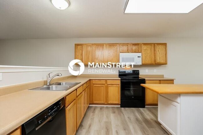 Building Photo - 3 Bedroom Pet-Friendly Home in HERMITAGE, TN with Main Street Renewal