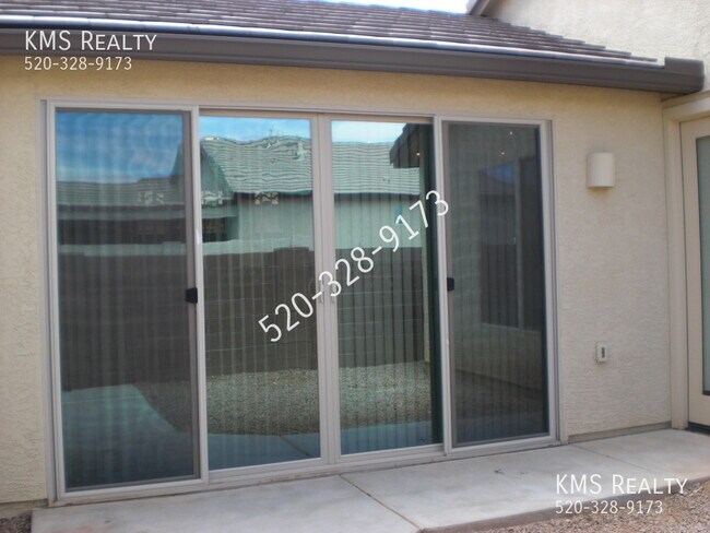 Building Photo - 14013 E Voss St