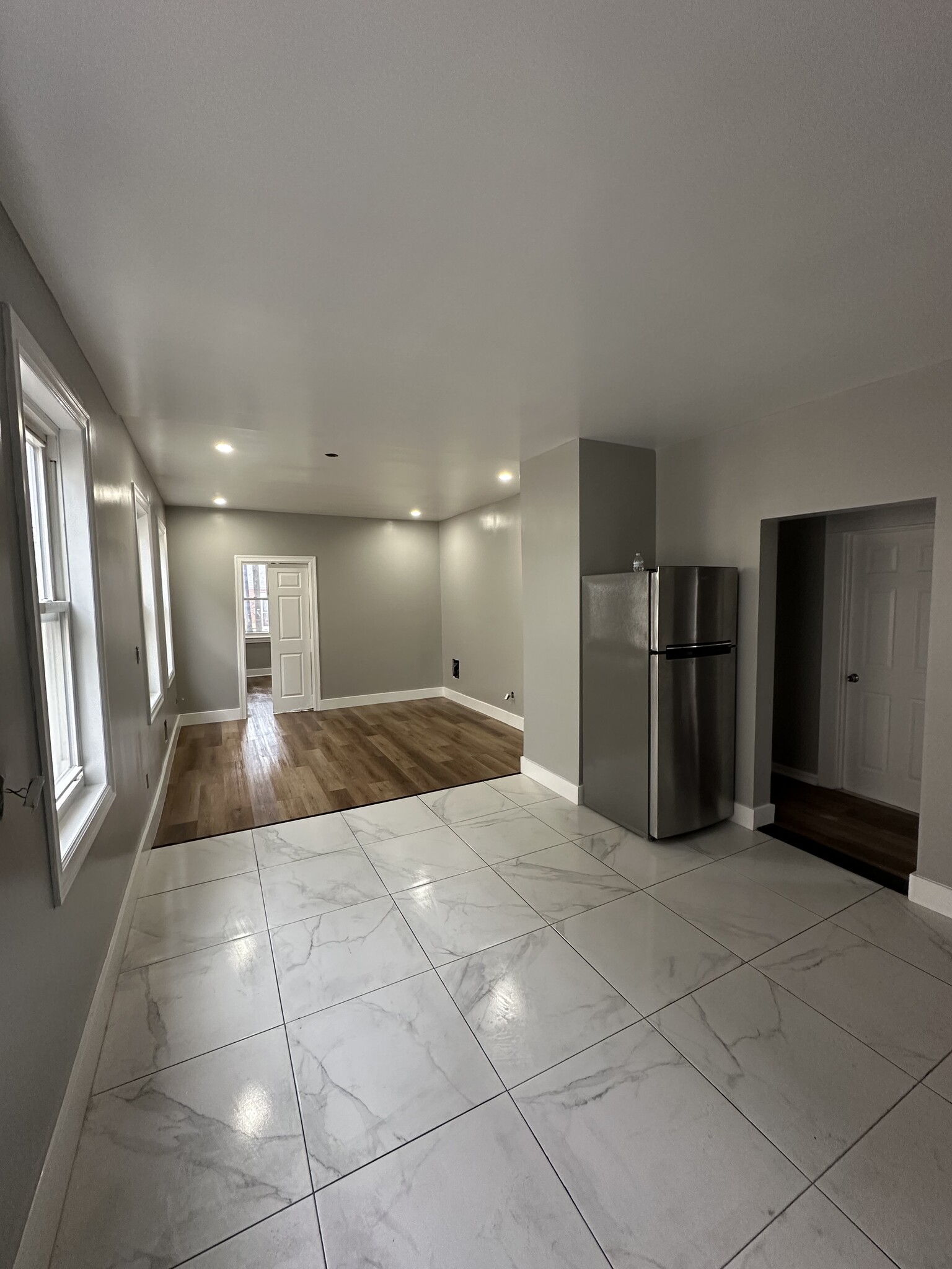 Kitchen /Living room - 111 Spring St