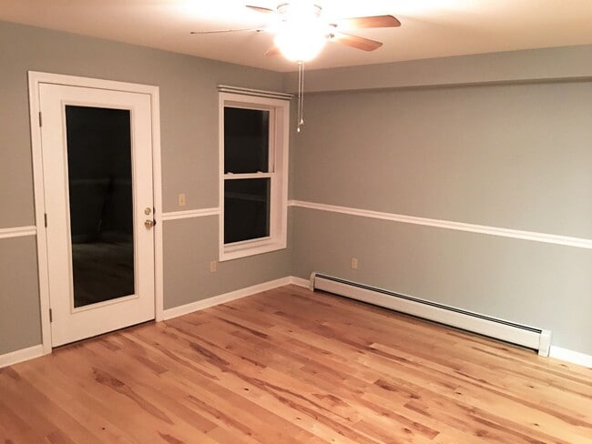 Building Photo - 75-C SL