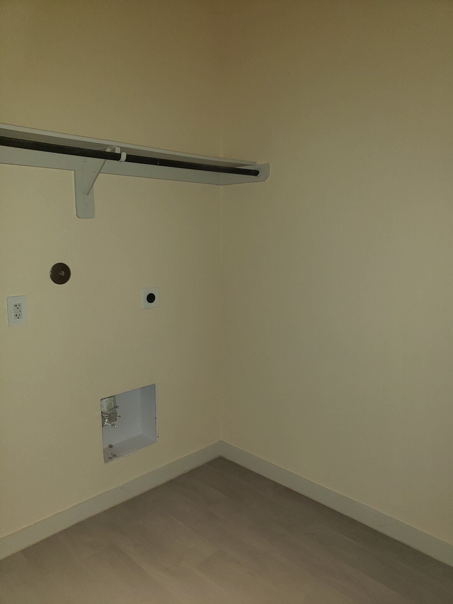 Building Photo - 14431 Sweet Water Dr