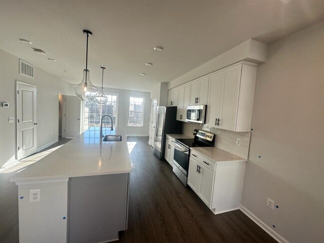 Building Photo - 13286 CoalField Station Ln, Midlothian, VA...