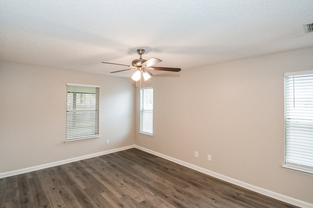 Building Photo - 2030 Avila Way