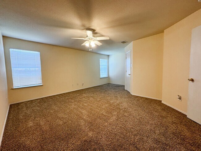 Building Photo - Adorable 2 bed, 2 bath home in Everman ISD