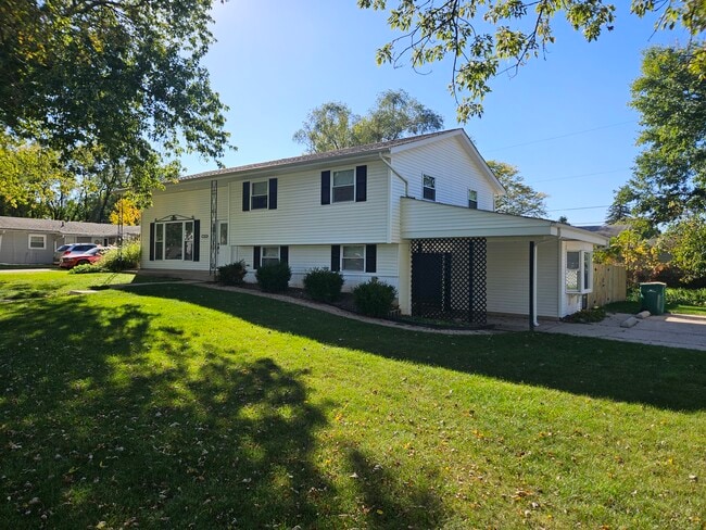 Primary Photo - 7518 Taney Pl