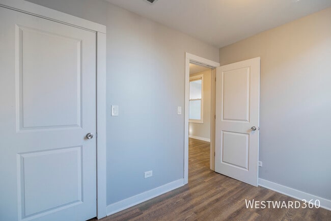 Building Photo - 3756 W George-2R