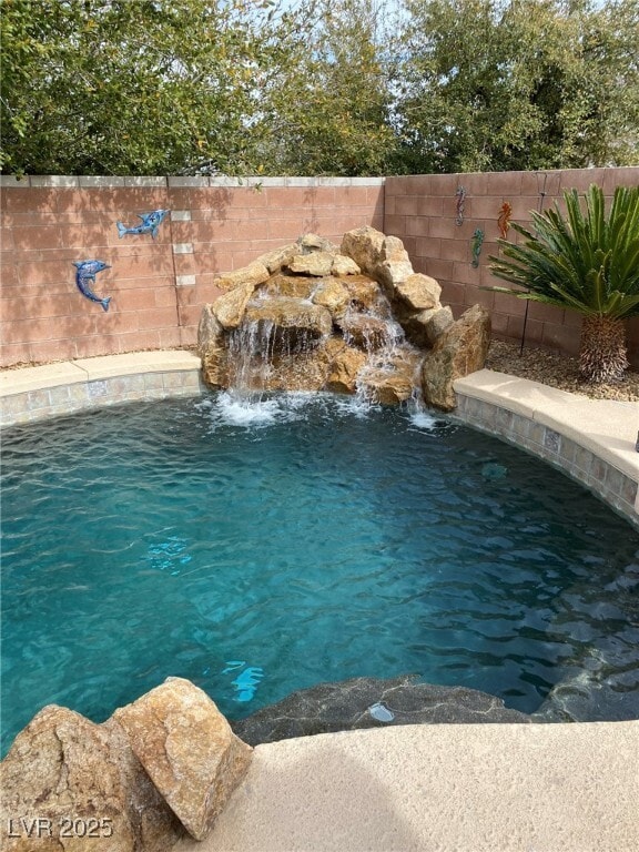 Building Photo - 6528 N Ruddock Dr