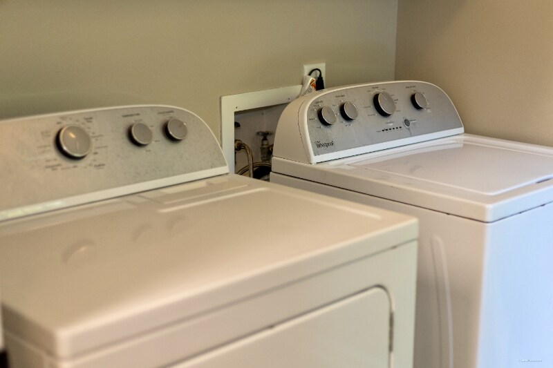 Building Photo - 3093 Barrycrest Dr