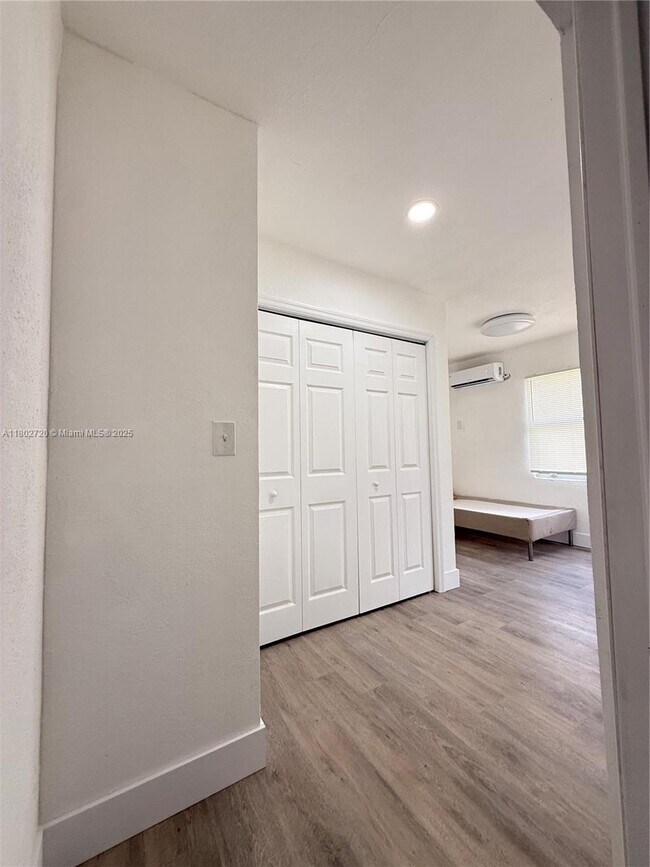 Building Photo - 2460 NW 61st St