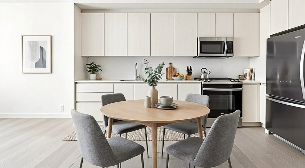 Building Photo - 219 E 11th St