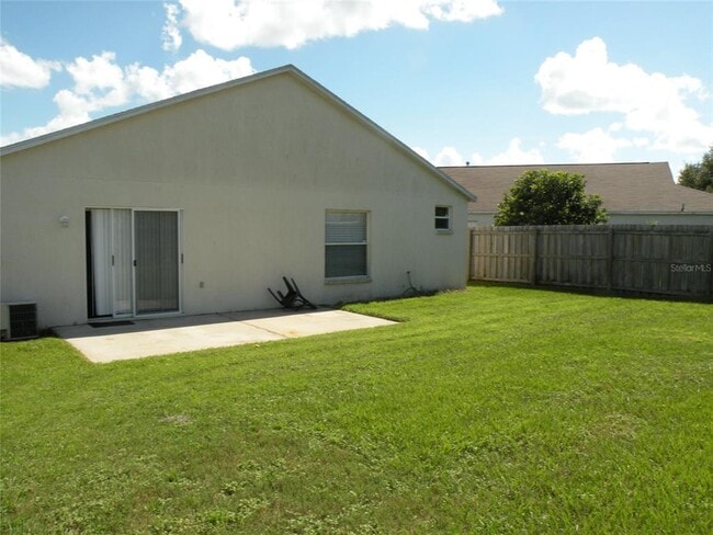 Building Photo - 24425 Karnali Ct