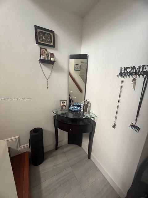 Building Photo - 1177 Sussex Dr