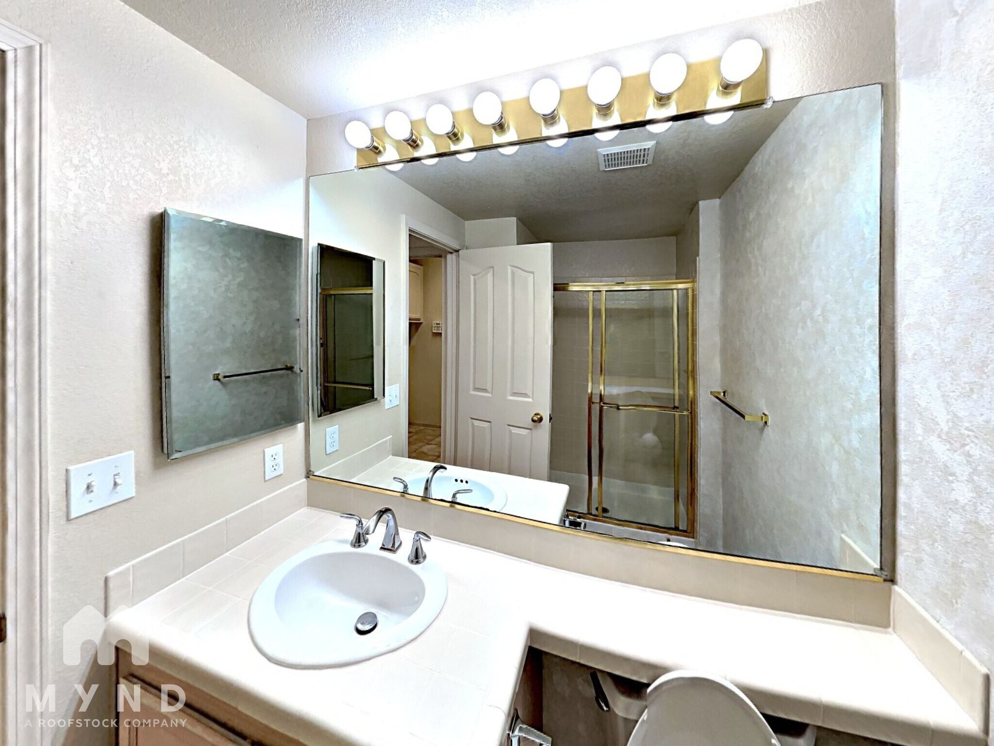 Building Photo - 2795 Cherry Hills Dr