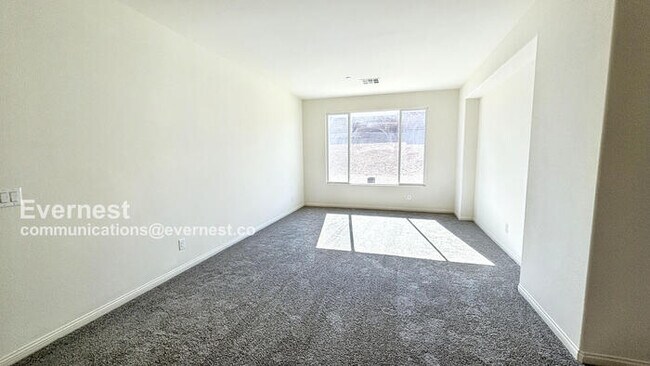 Building Photo - 4709 N Park St