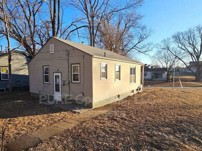 Building Photo - 4602 N 47th St