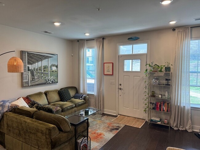 Building Photo - Beautiful SteelPointe 2 Bedroom 1.5 Bath Townhome for Rent in Phoenixville $2,690/month