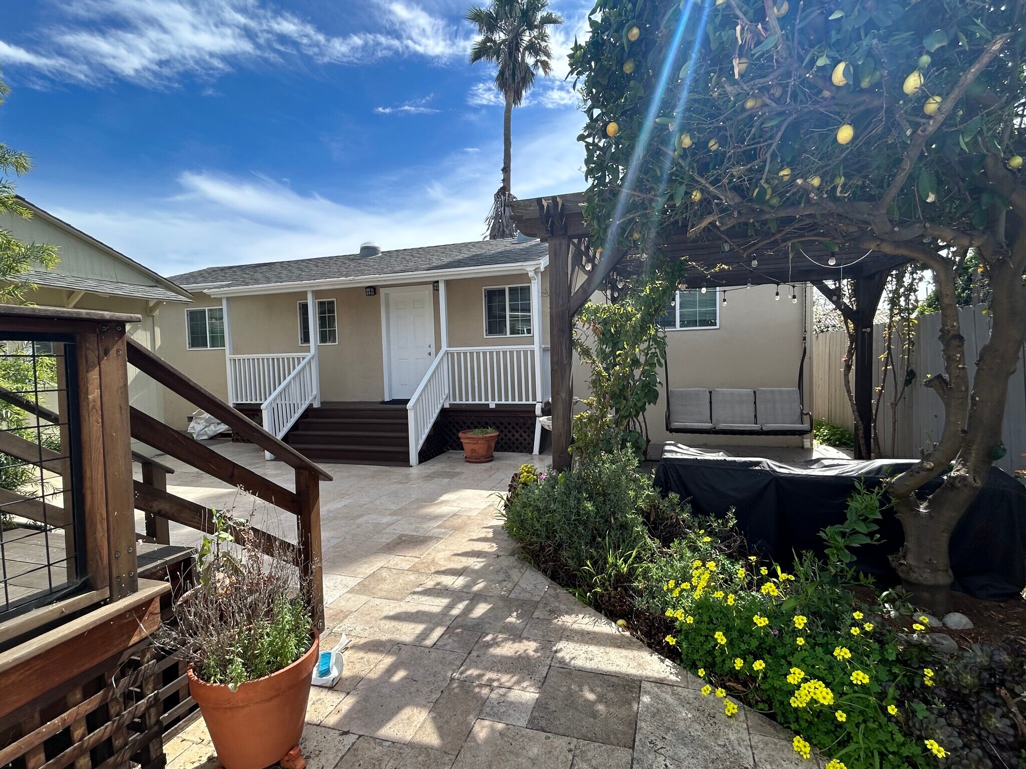 Building Photo - 2814 Lowell Ave