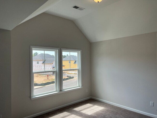 Building Photo - *** COMING SOON! *** Exquisite Rental Home Features 4 Beds, 2.5 Baths in John's Landing!