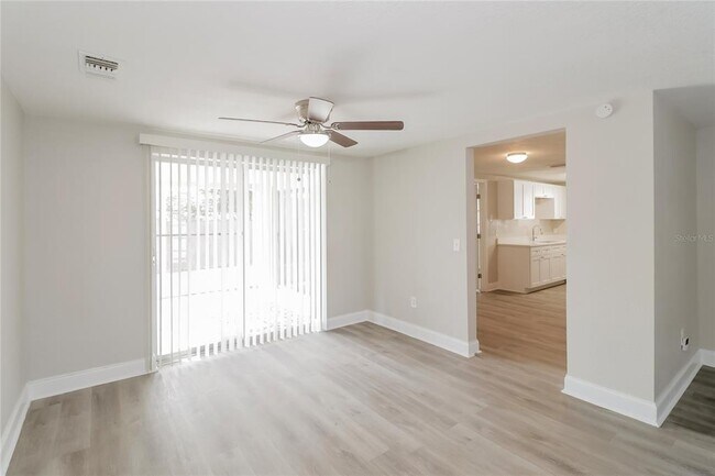 Building Photo - 5720 Chipper Dr