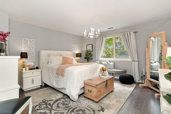 Building Photo - 101 Grove St